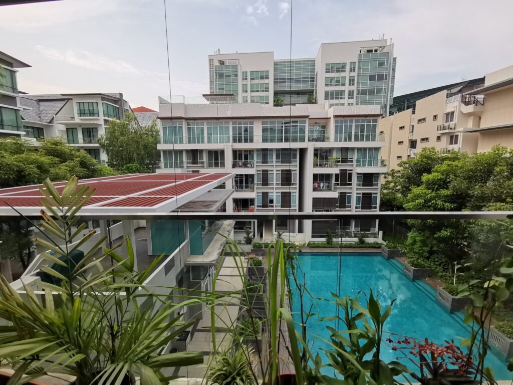 Luxe Ville Pasir Panjang Pool Facing Unit